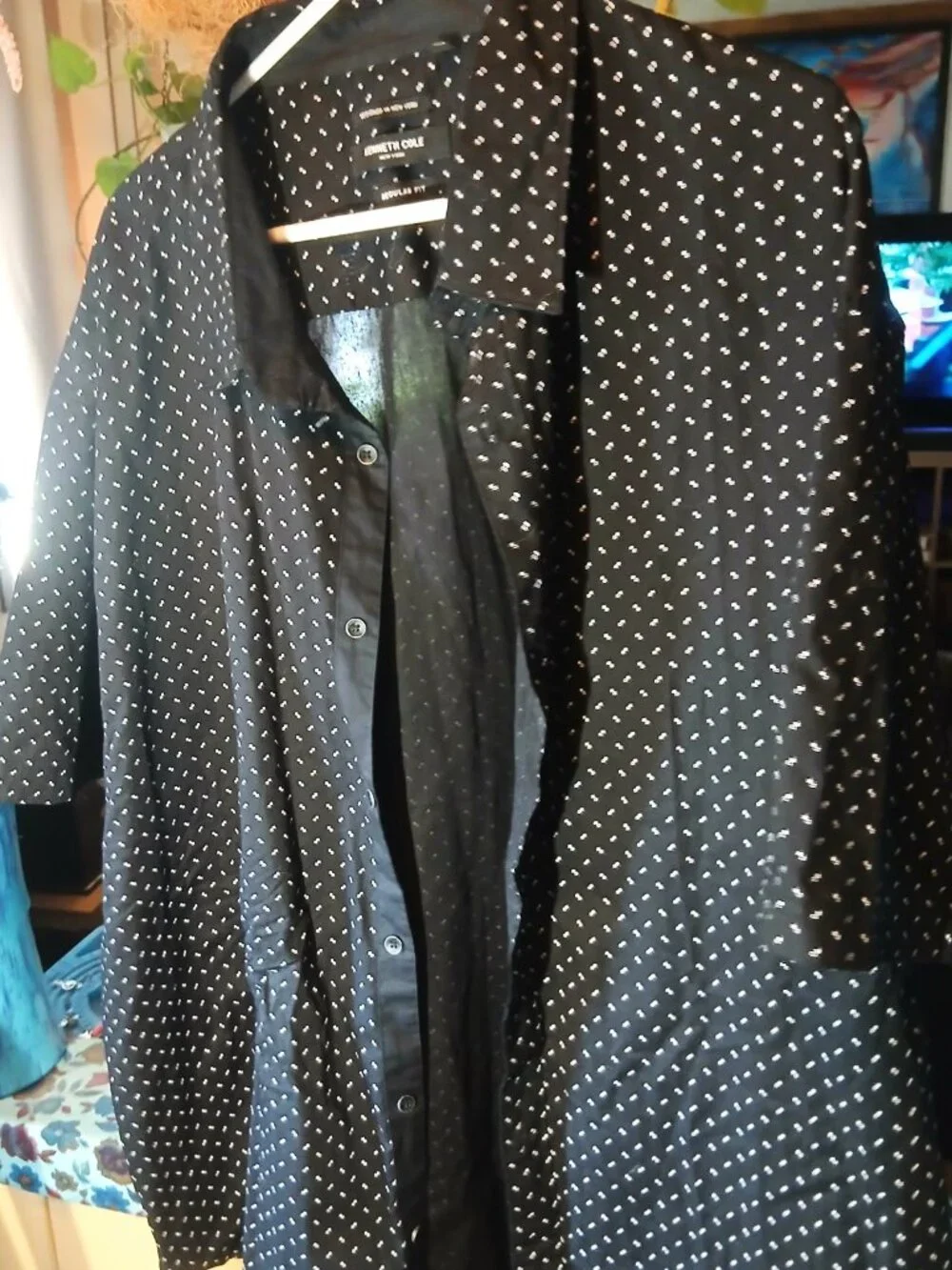 Vintage EUC Kenneth Cole New York 4X. SHIPS FREE